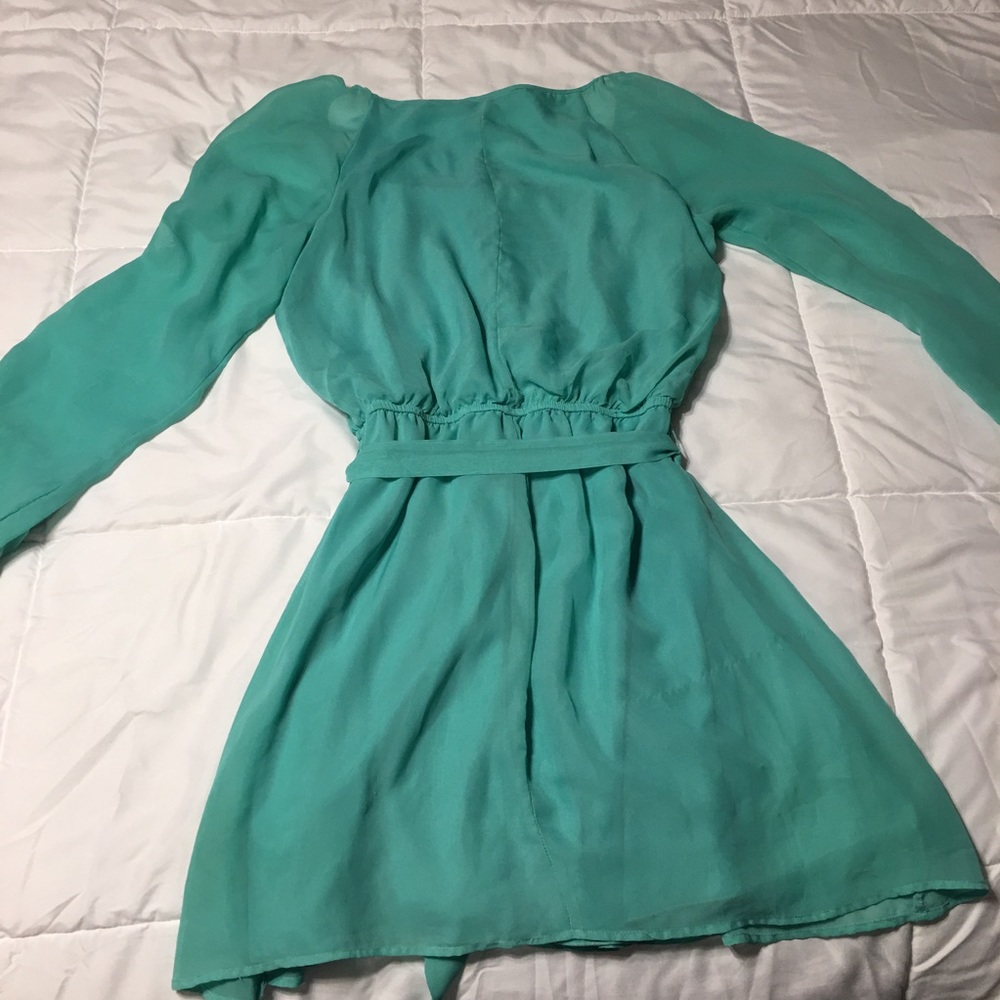 Dress - Picture 3 of 3